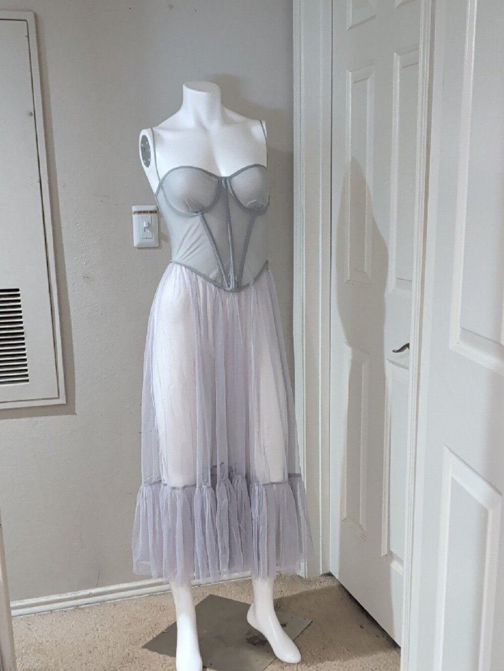 NWT Urban Outfitters Lavender Sheer Mesh Maxi Dress Women's Medium
